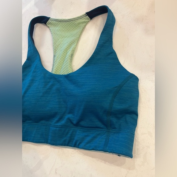 Outdoor Voices Two Tone Sports Bra Size Small - Picture 3 of 11